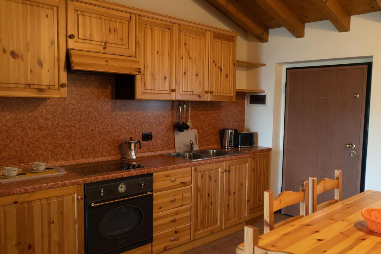 La Fiocchina - Magic Place - Apartments & Studios In Garda Lake - Countryside Farmhouse, Inside The Middle Of The Lake Salo Ngoại thất bức ảnh