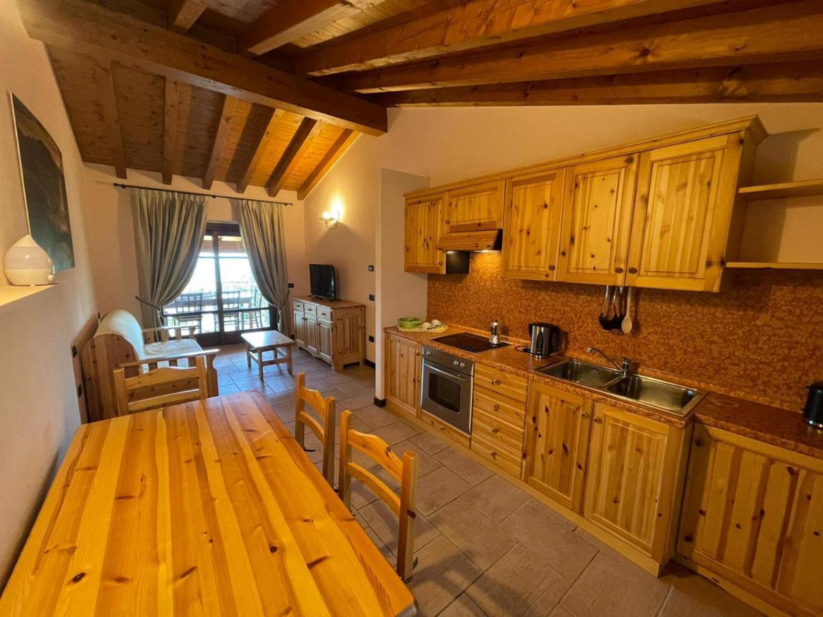 La Fiocchina - Magic Place - Apartments & Studios In Garda Lake - Countryside Farmhouse, Inside The Middle Of The Lake Salo Ngoại thất bức ảnh