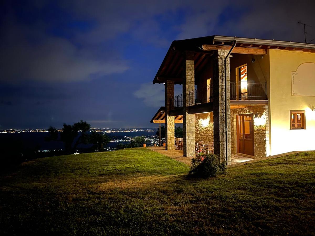 La Fiocchina - Magic Place - Apartments & Studios In Garda Lake - Countryside Farmhouse, Inside The Middle Of The Lake Salo Ngoại thất bức ảnh