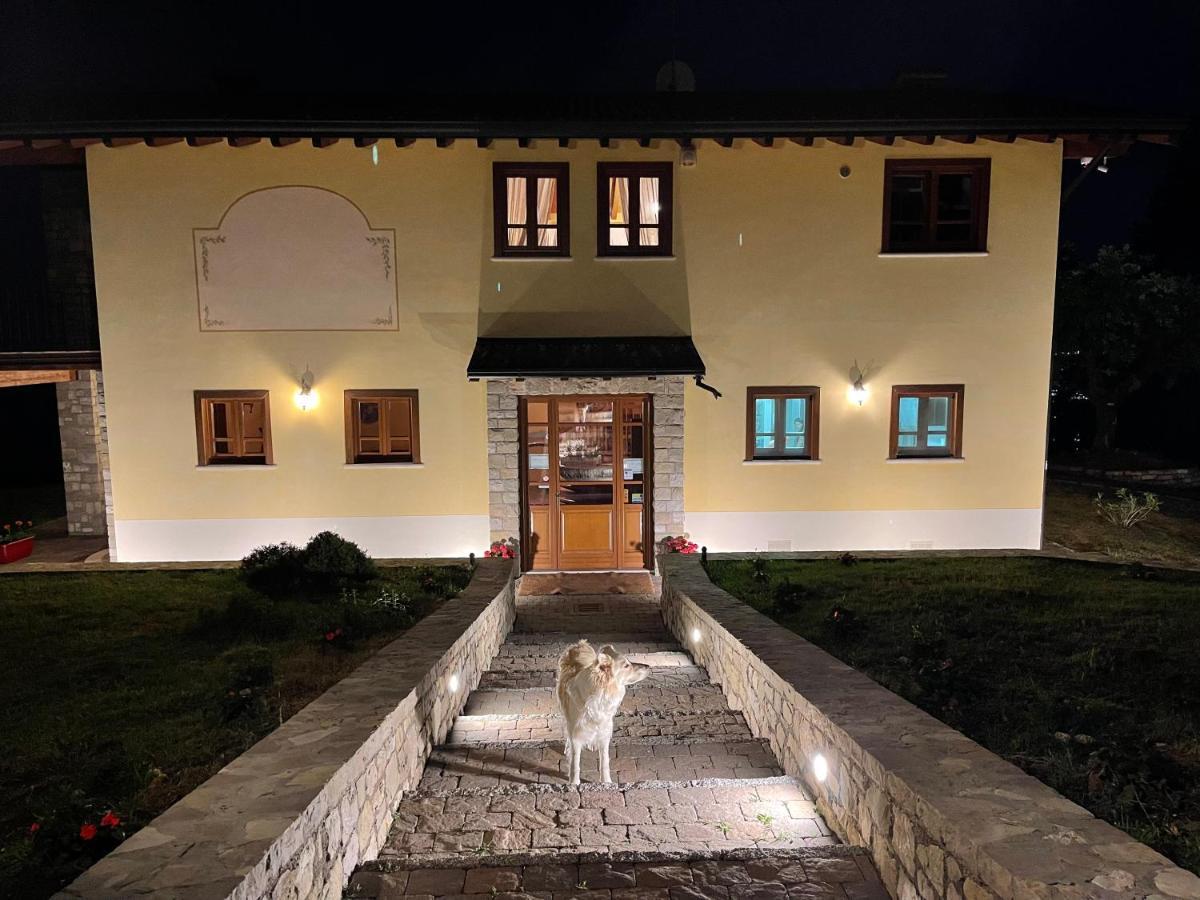 La Fiocchina - Magic Place - Apartments & Studios In Garda Lake - Countryside Farmhouse, Inside The Middle Of The Lake Salo Ngoại thất bức ảnh